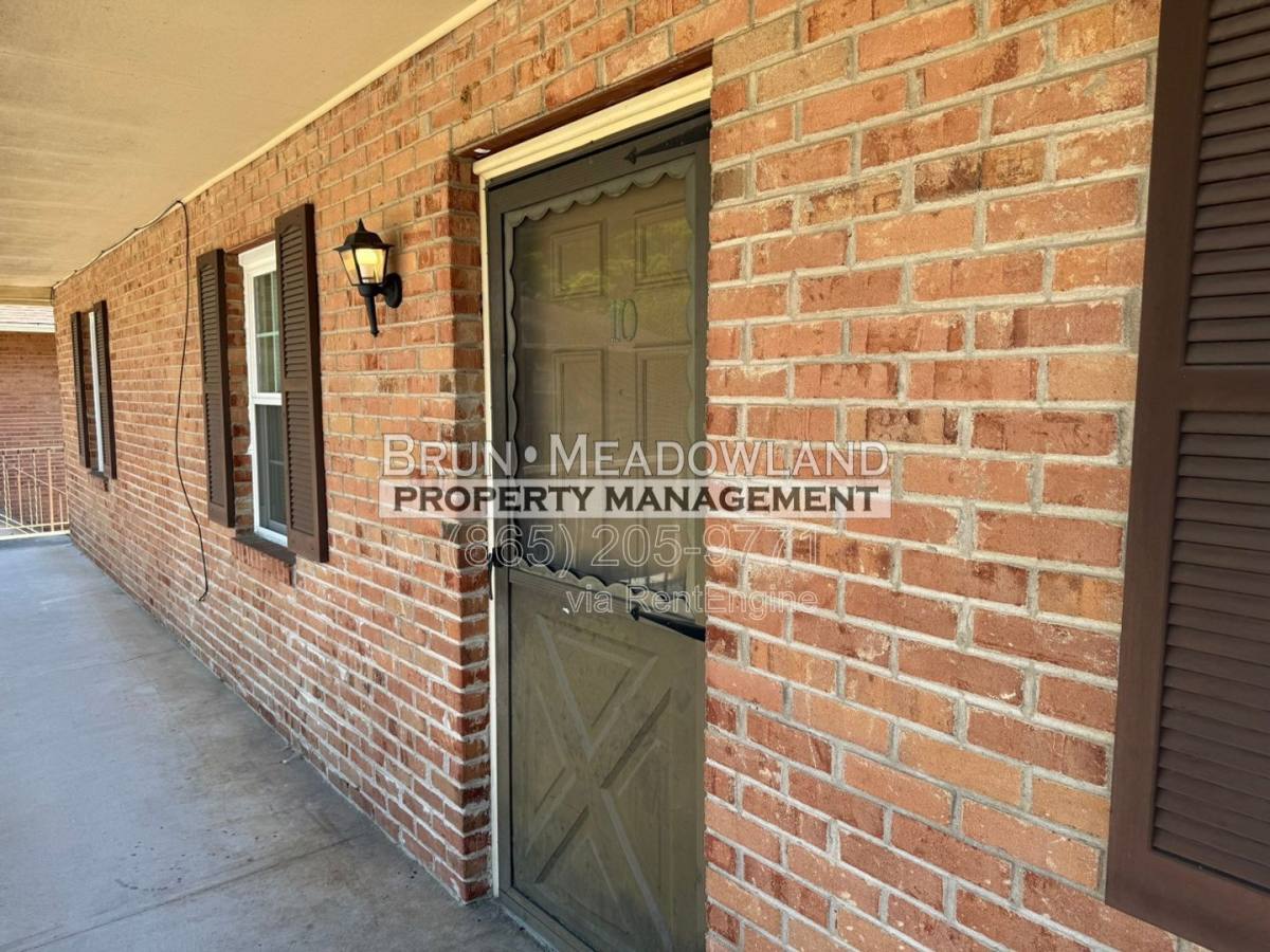 Apartment for rent at 128 Lynnwood Dr #10, Knoxville, TN 37918