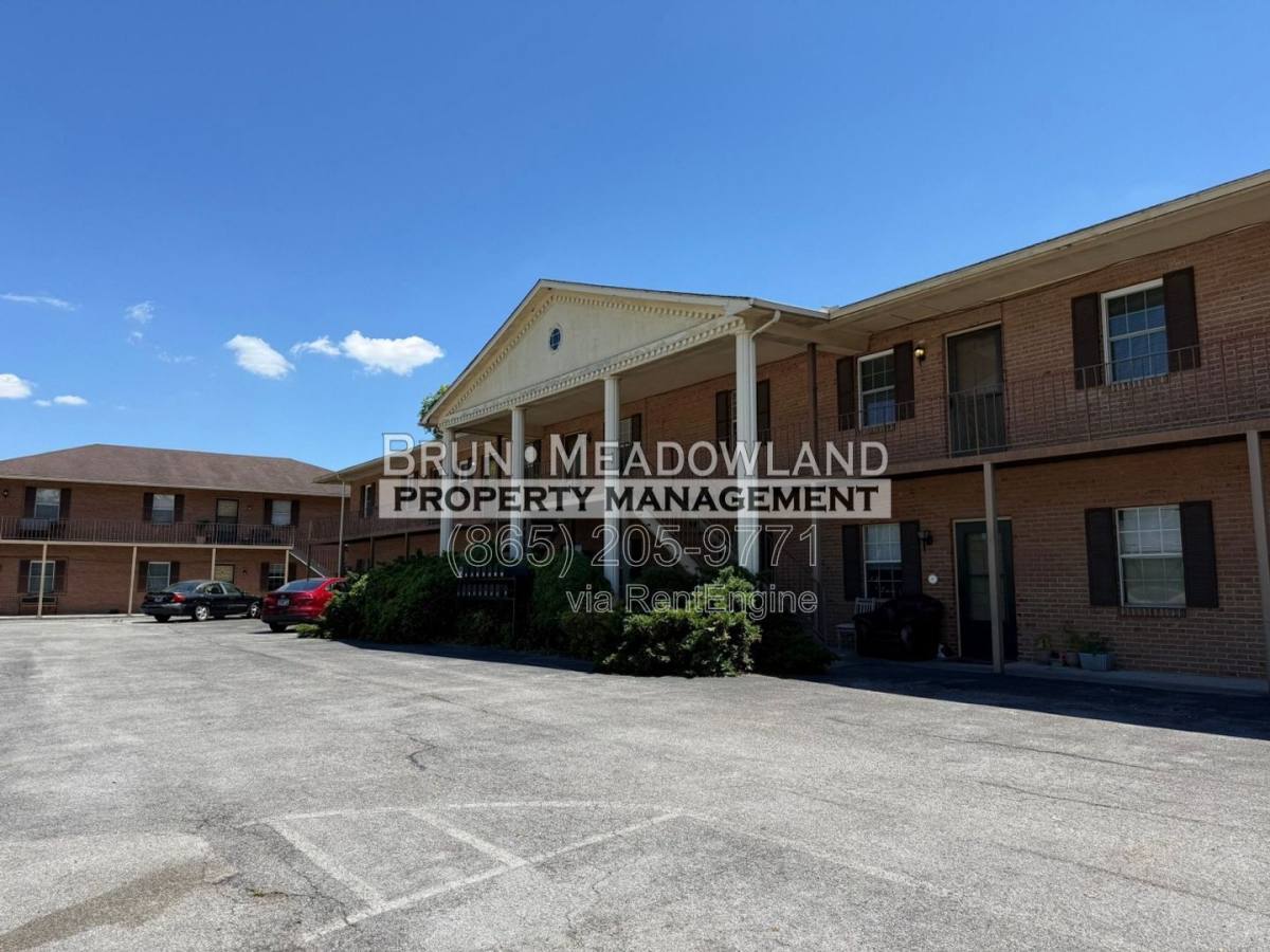 Apartment for rent at 128 Lynnwood Dr #10, Knoxville, TN 37918