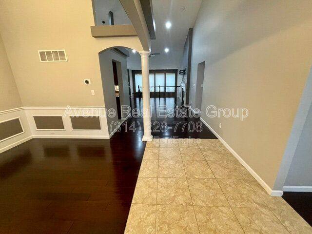House for rent at 216 Magnolia Trace Dr, Ballwin, MO 63021