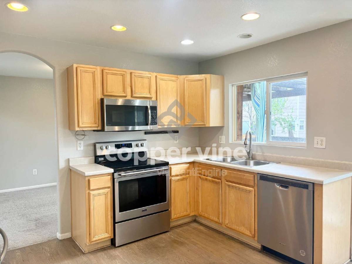 House for rent at 4734 E 127th Dr, Thornton, CO 80241
