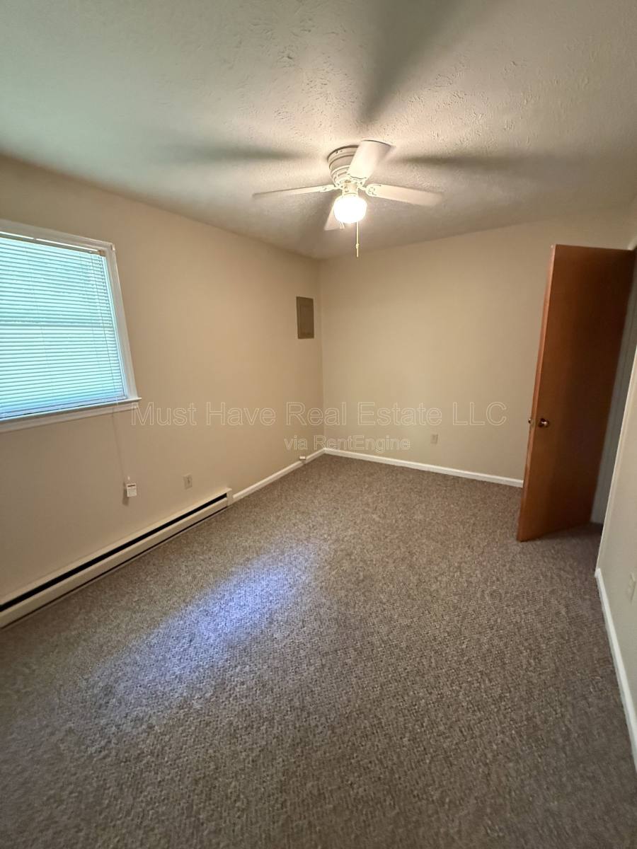 Apartment for rent at 3715 Panda Lane #3, Lenoir, NC 28645