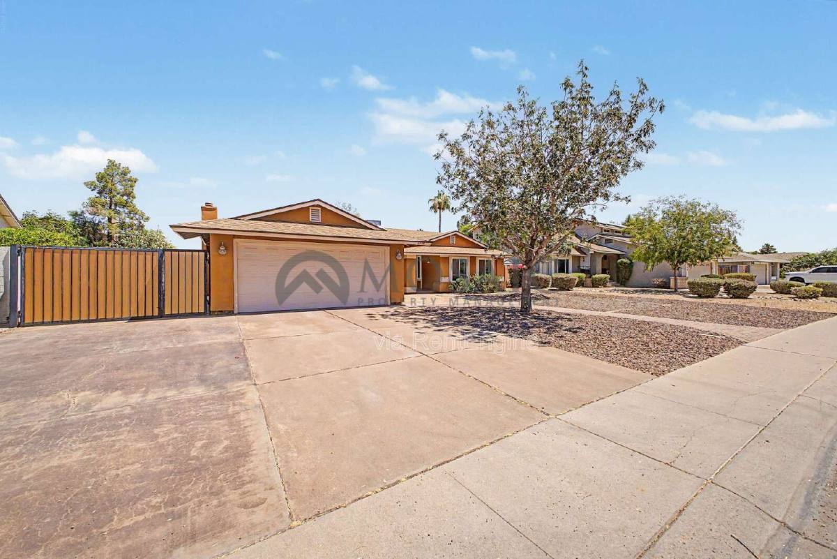 House for rent at 4526 W Jupiter Way, Chandler, AZ 85226