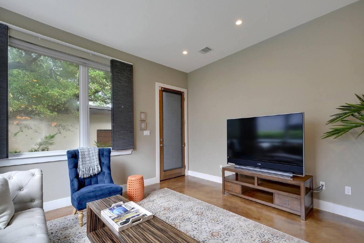 Apartment for rent at 2111 Melridge Place #B, Austin, TX 78704