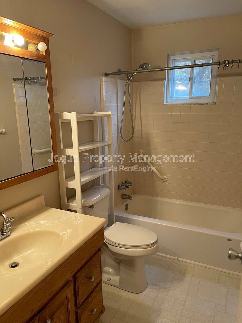 Condo for rent at 714 Garland Circle, Kalamazoo, MI 49008