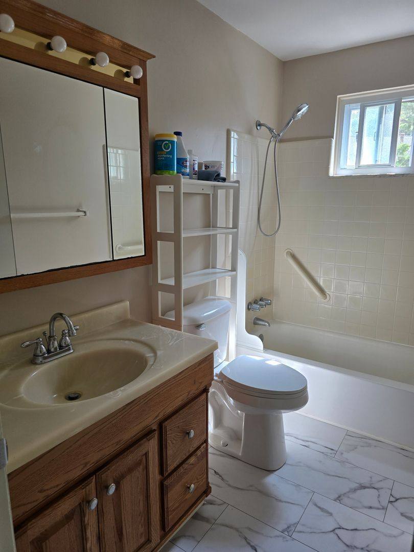 Condo for rent at 714 Garland Circle, Kalamazoo, MI 49008