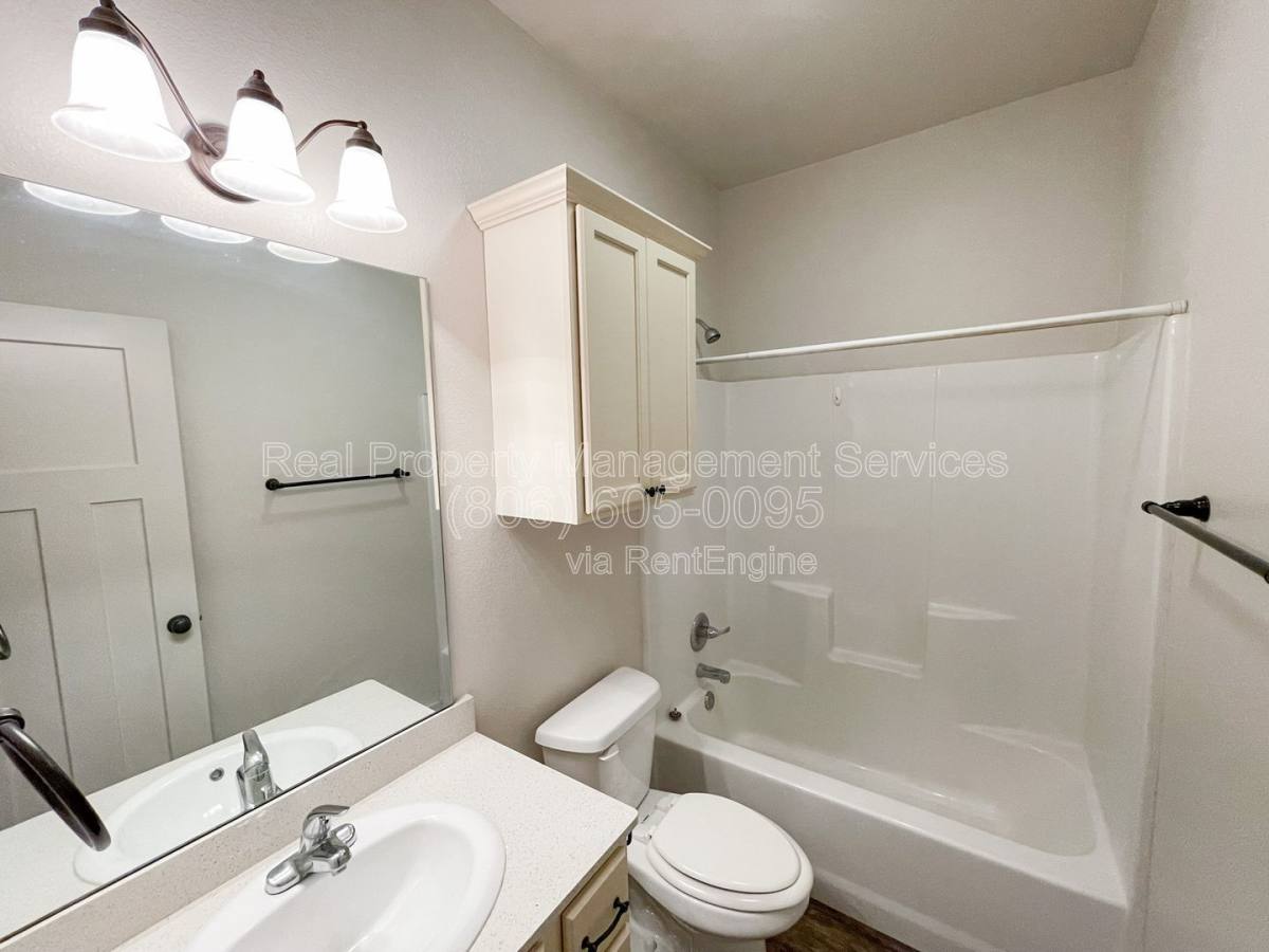 Apartment for rent at 2112 9th St, Lubbock, TX 79401