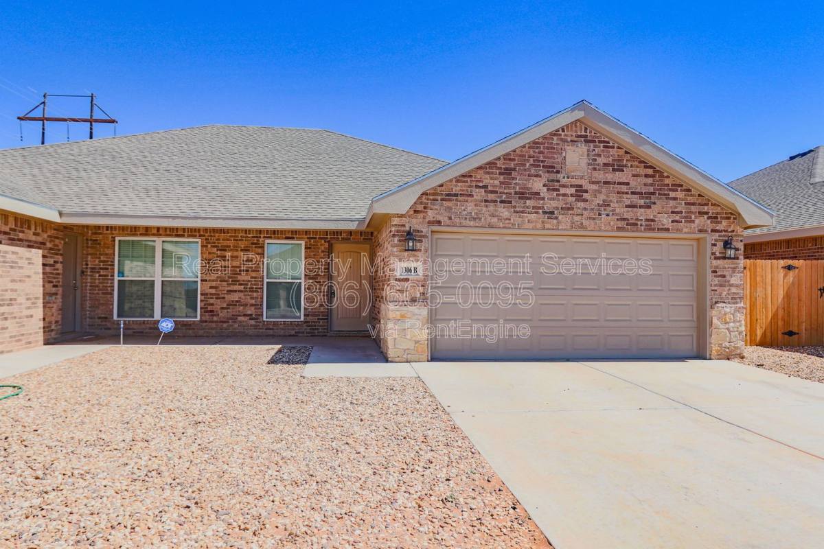 Apartment for rent at 1306 N Clinton Ave #B, Lubbock, TX 79416