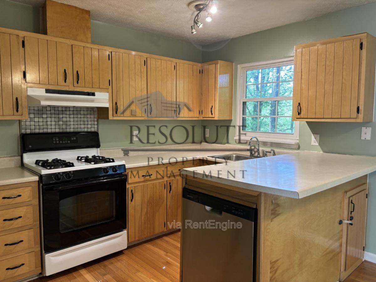 House for rent at 2204 Brett Circle, Raleigh, NC 27603