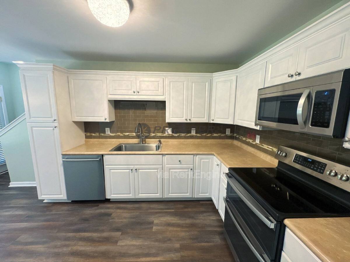 Townhouse for rent at 106 Wyndham Court, Greenville, SC 29615