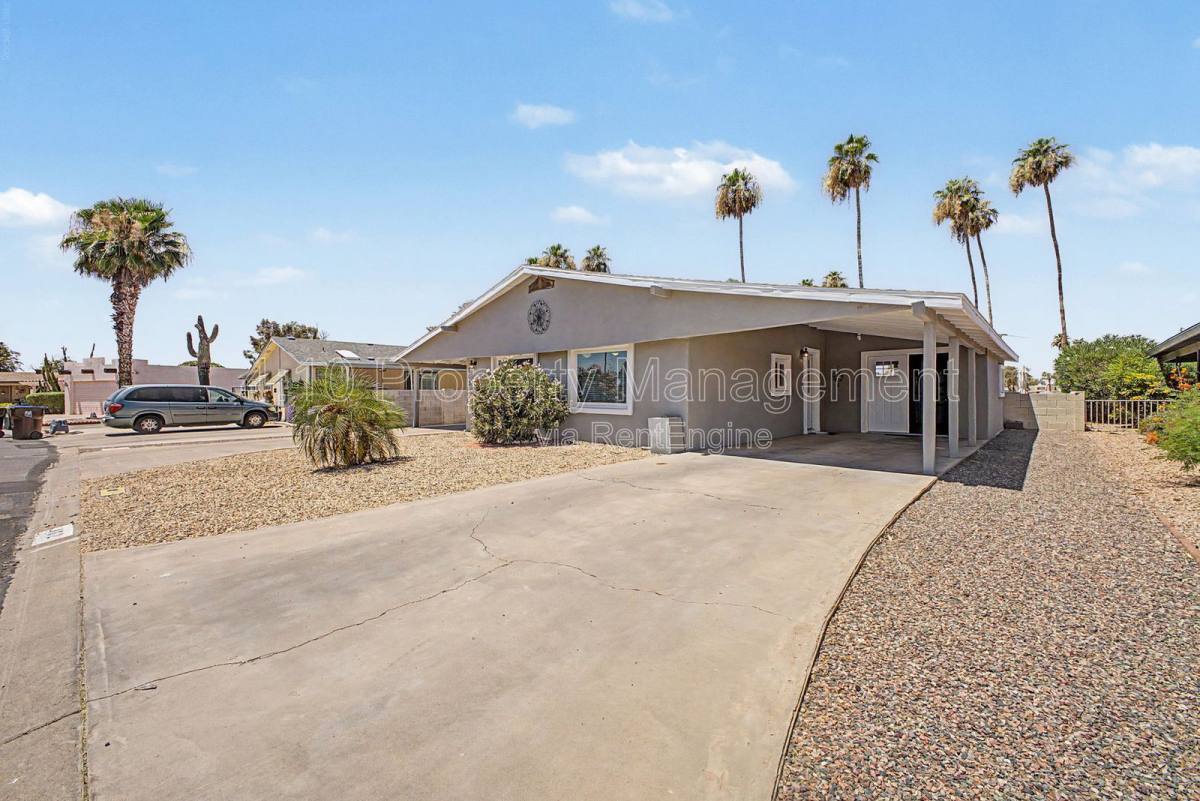 House for rent at 462 S 80th Place, Mesa, AZ 85208