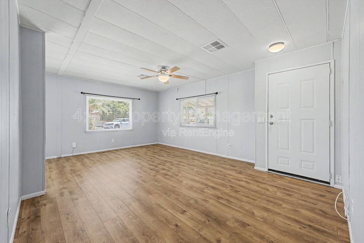 House for rent at 462 S 80th Place, Mesa, AZ 85208