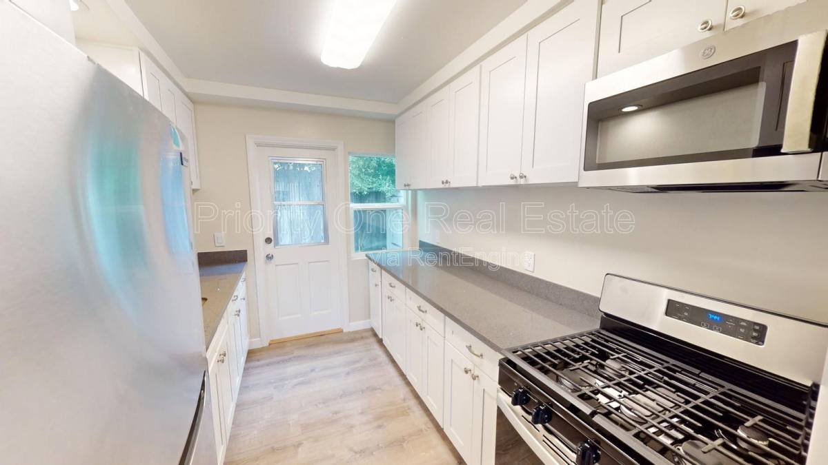 Apartment for rent at 3641 Reynard Way, San Diego, CA 92103