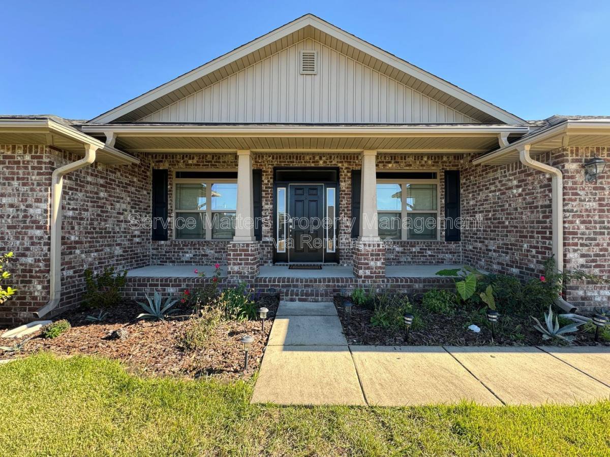 House for rent at 4504 Hampton Bay Blvd, Milton, FL 32583