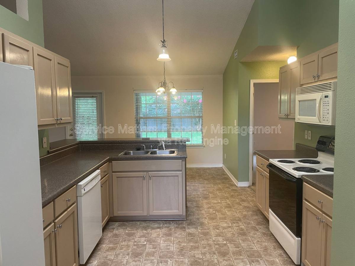 House for rent at 6940 Hardwood Court, Milton, FL 32583