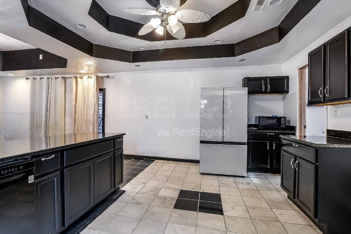 House for rent at 1774 Bolling Ave, Louisville, KY 40210