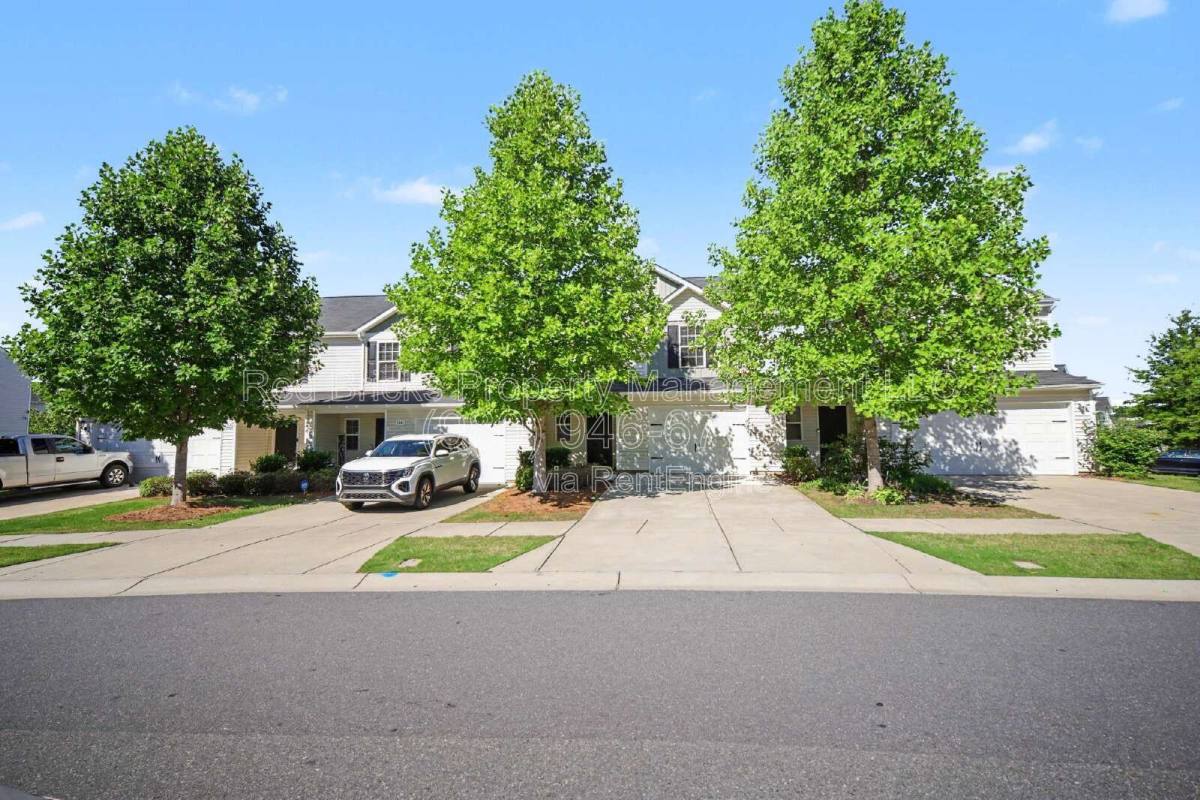 Townhouse for rent at 3306 Ellingford Rd, Spring, TX 77380
