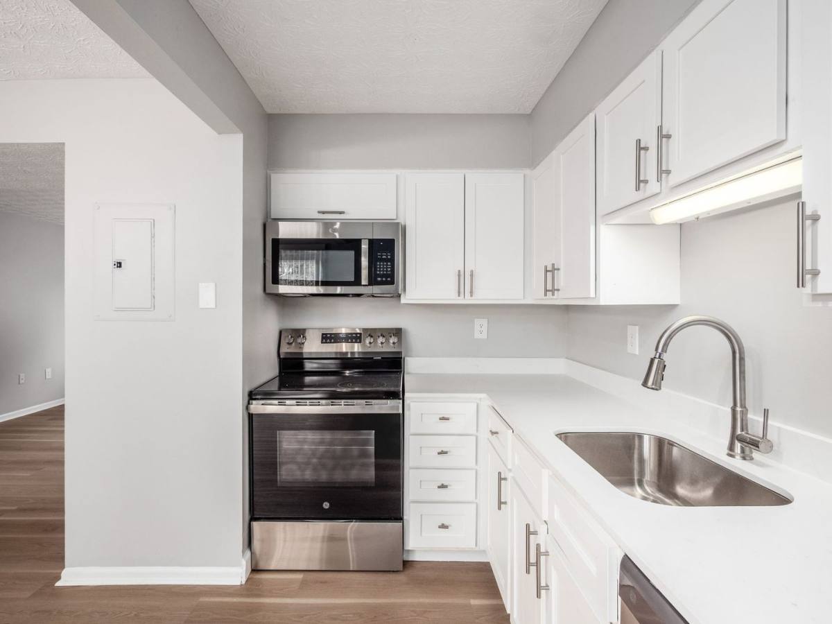 Apartment for rent at 7992 Harmill Dr, Dublin, OH 43016