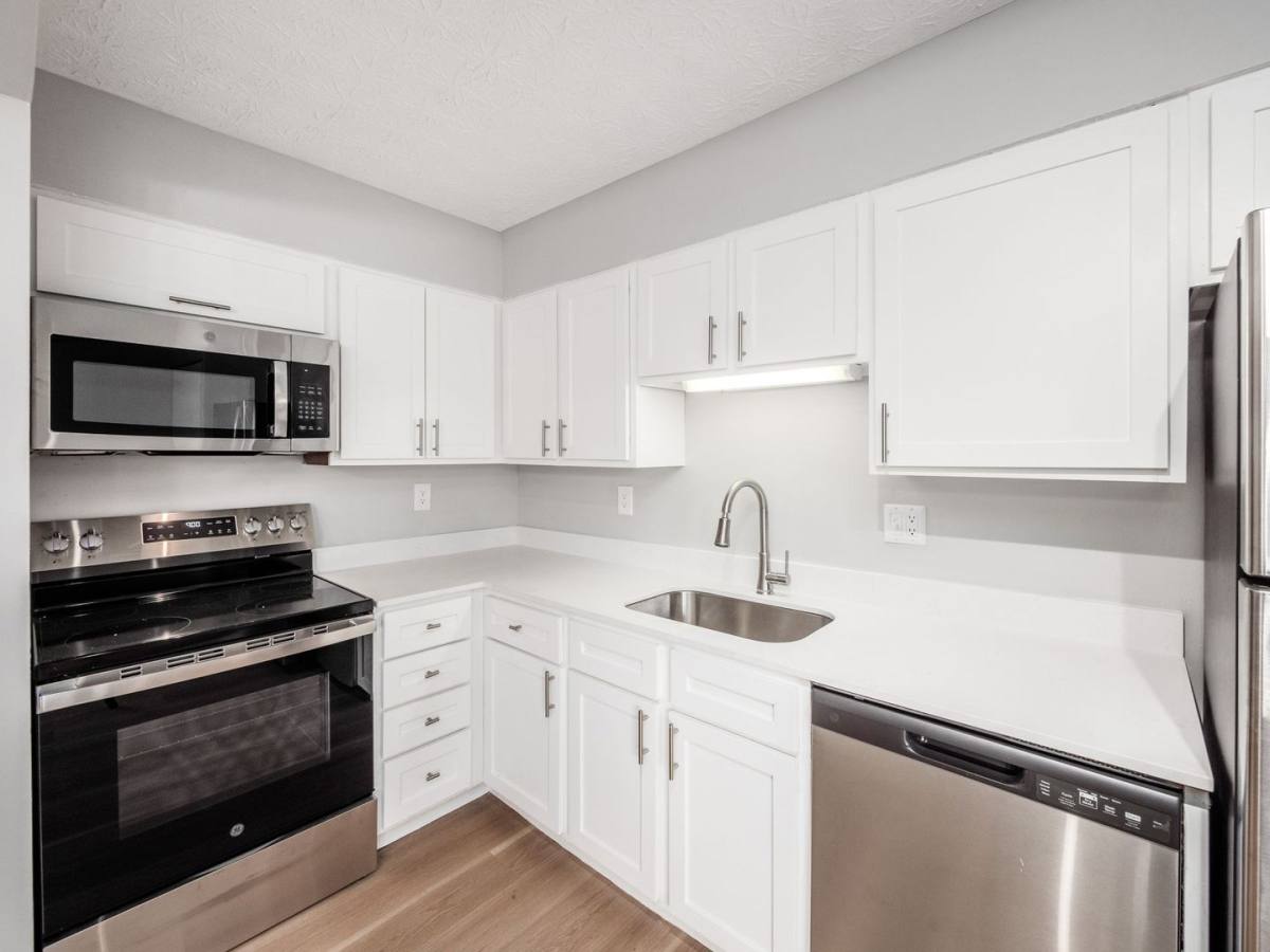 Apartment for rent at 7992 Harmill Dr, Dublin, OH 43016