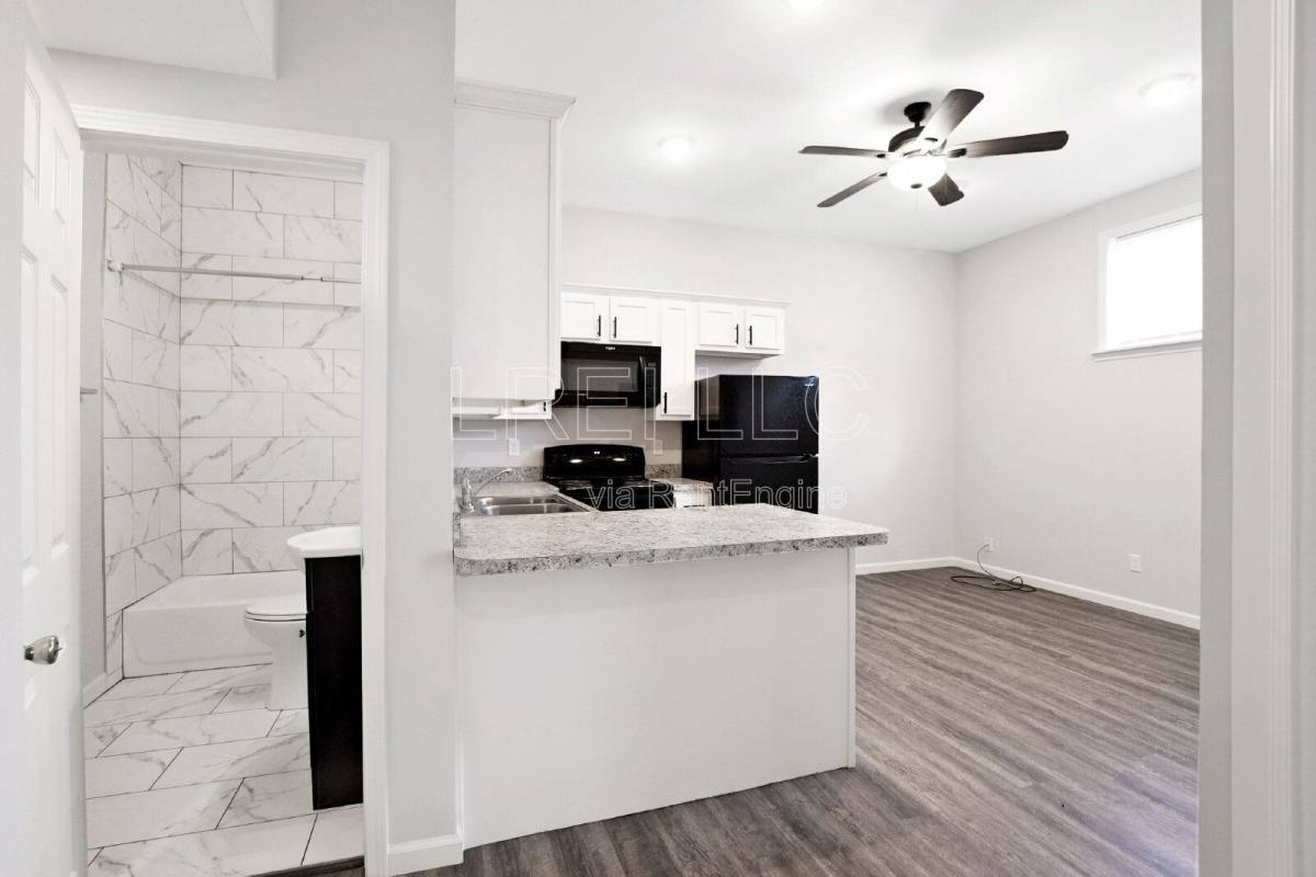 Apartment for rent at 1272 S Clay St #1, Louisville, KY 40203