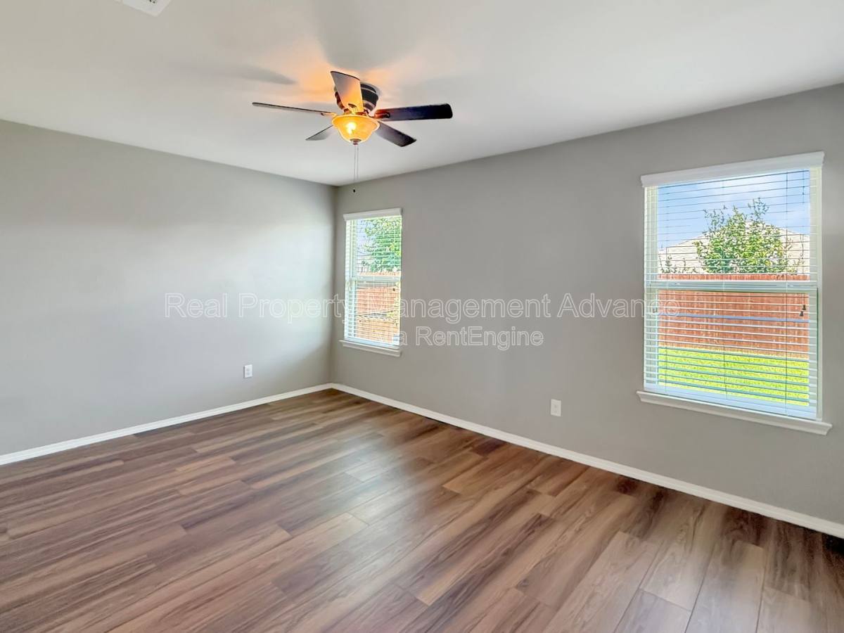 House for rent at 1305 Savannah Ridge Dr, Princeton, TX 75407