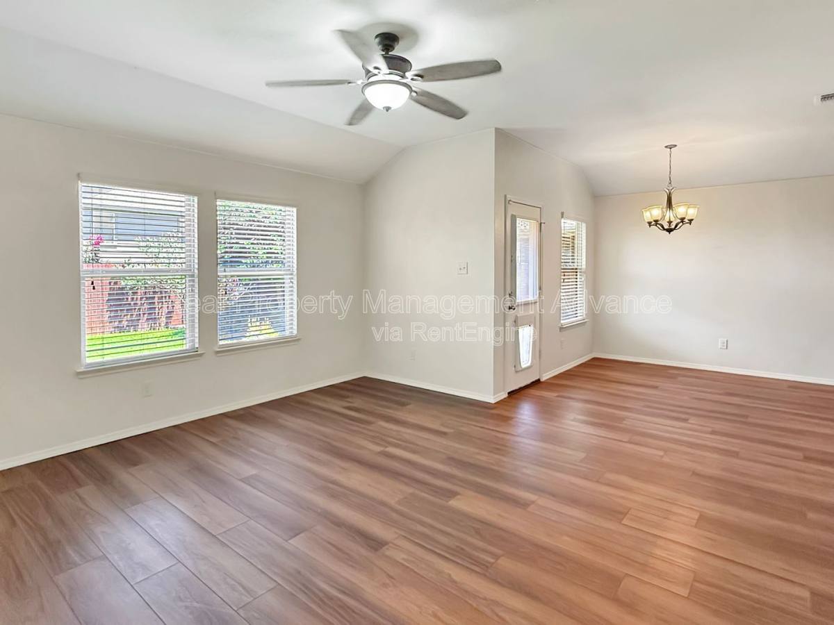 House for rent at 1305 Savannah Ridge Dr, Princeton, TX 75407
