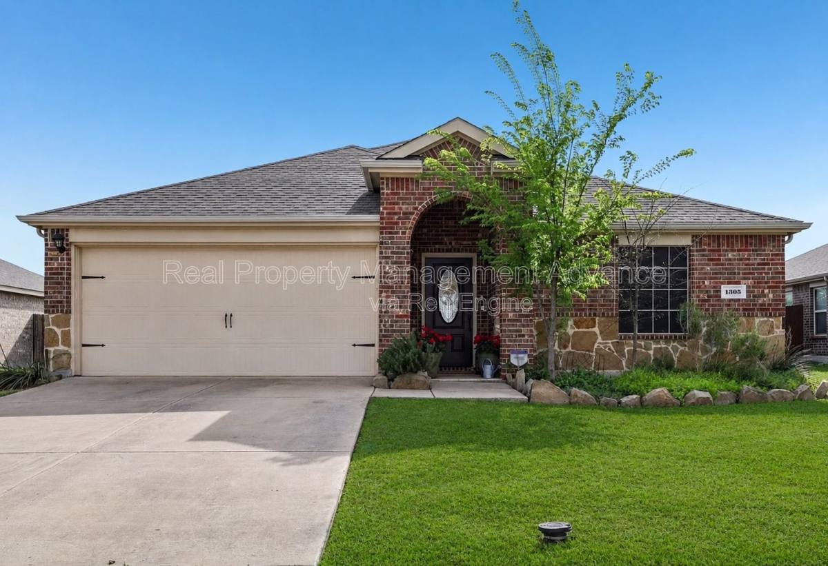 House for rent at 1305 Savannah Ridge Dr, Princeton, TX 75407