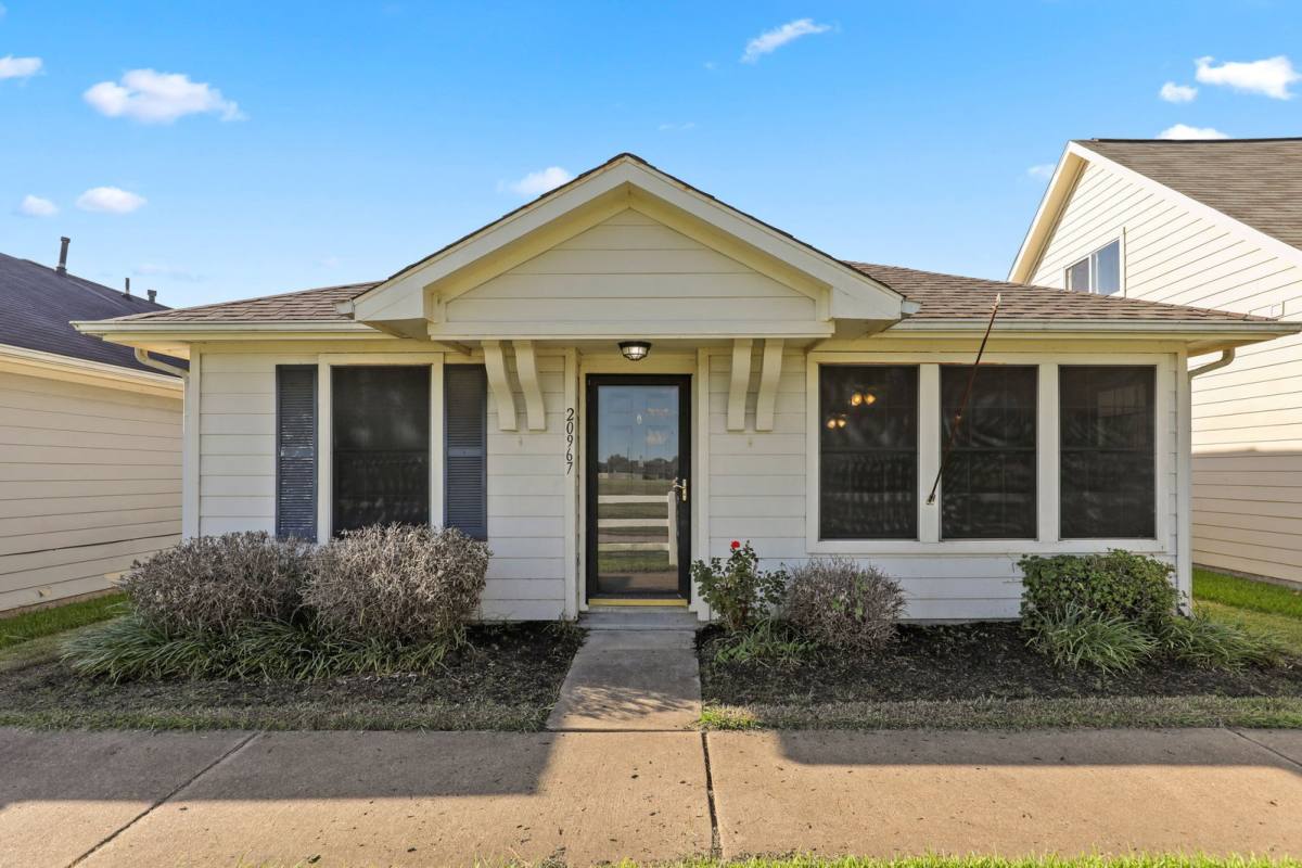 House for rent at 20967 Young Meadows Way, Katy, TX 77449