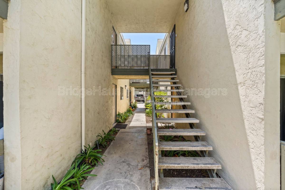 Apartment for rent at 830 W Lincoln Ave #284, Escondido, CA 92026