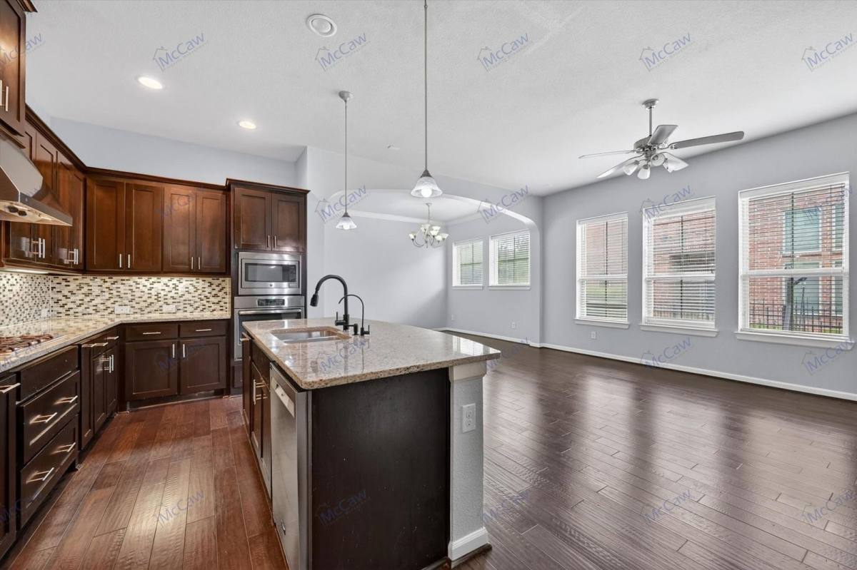 House for rent at 6607 Deleon St, Irving, TX 75039