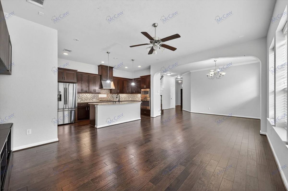 House for rent at 6607 Deleon St, Irving, TX 75039