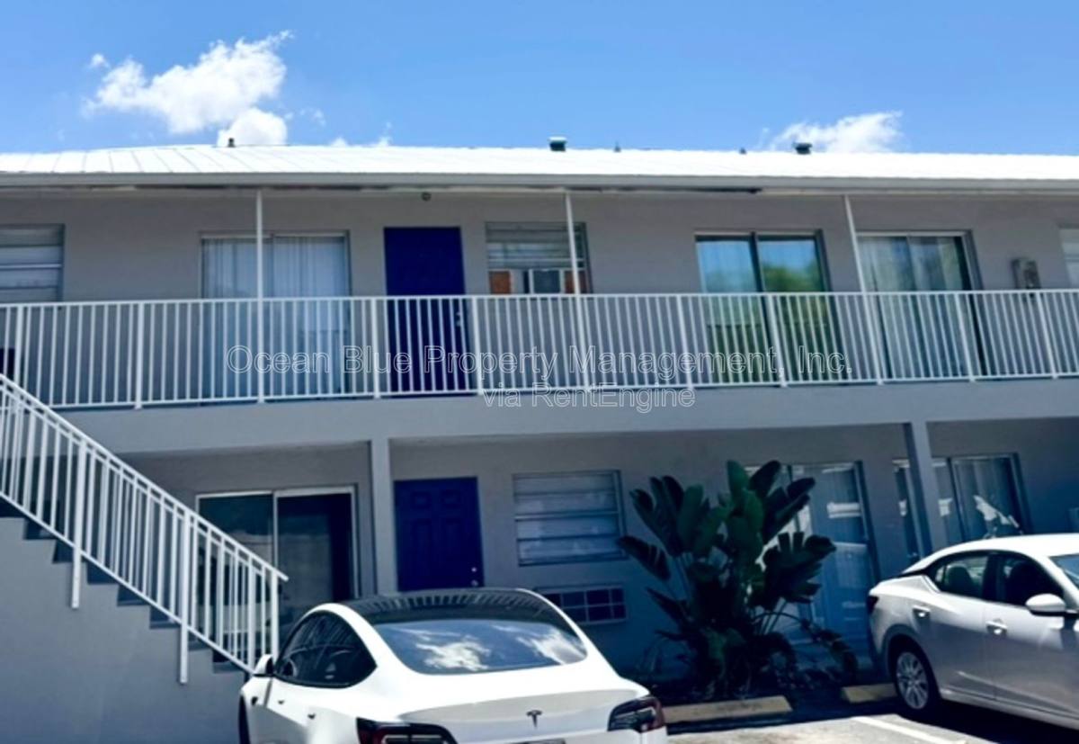 Apartment for rent at 1947 Ricardo Ave, Fort Myers, FL 33901