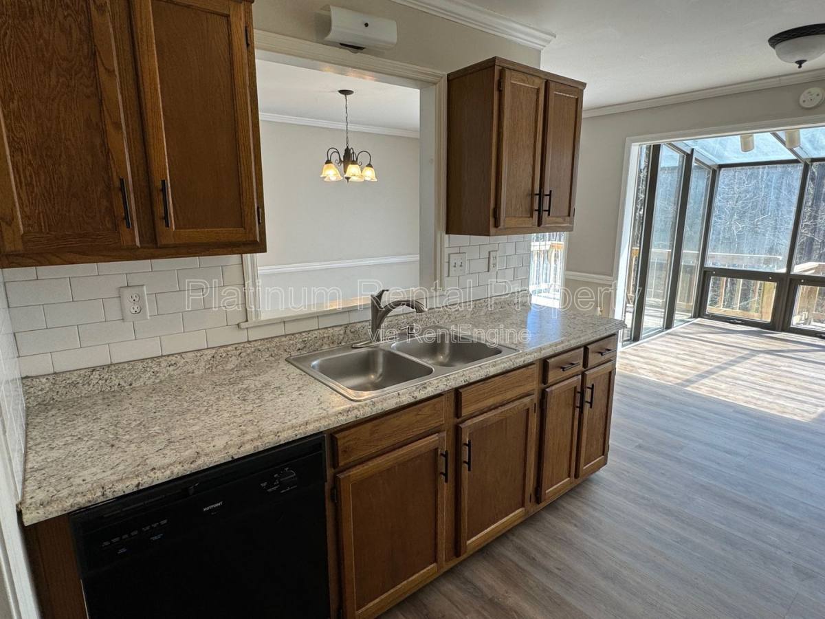 House for rent at 40 Briarwood Court, Newnan, GA 30265