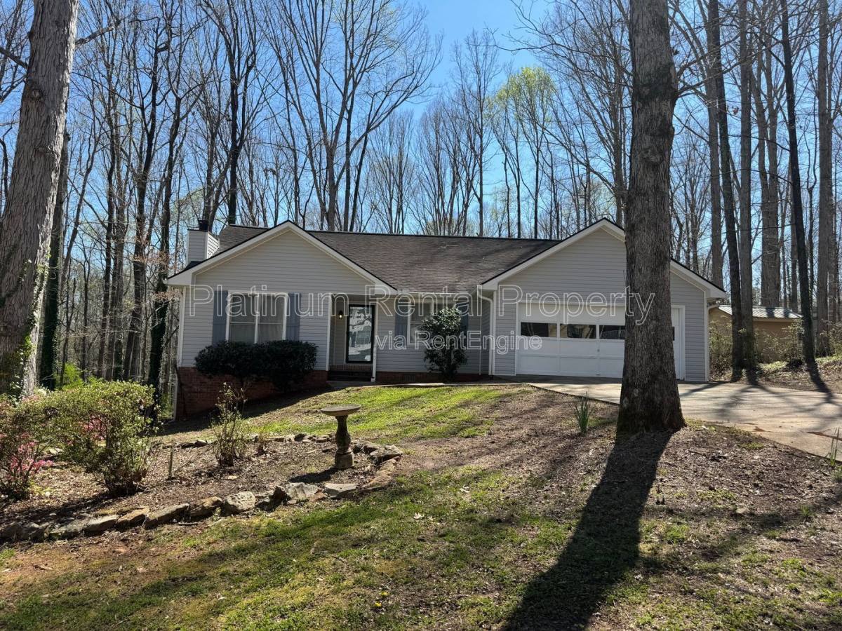 House for rent at 40 Briarwood Court, Newnan, GA 30265