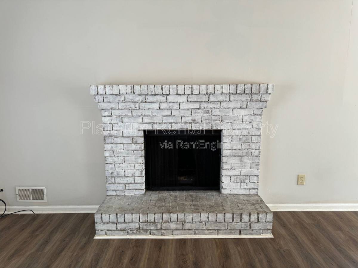 House for rent at 40 Briarwood Court, Newnan, GA 30265