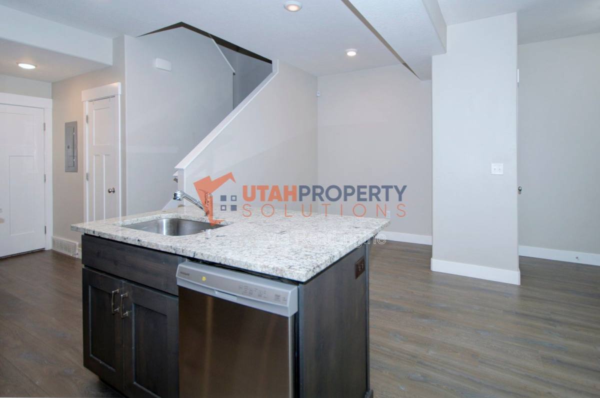 House for rent at 12272 S Macdill Court, Herriman, UT 84096