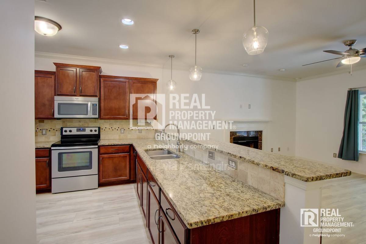 House for rent at 128 Balsam Circle, Summerville, SC 29485