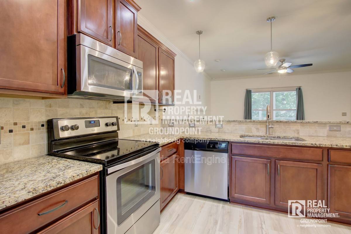 House for rent at 128 Balsam Circle, Summerville, SC 29485