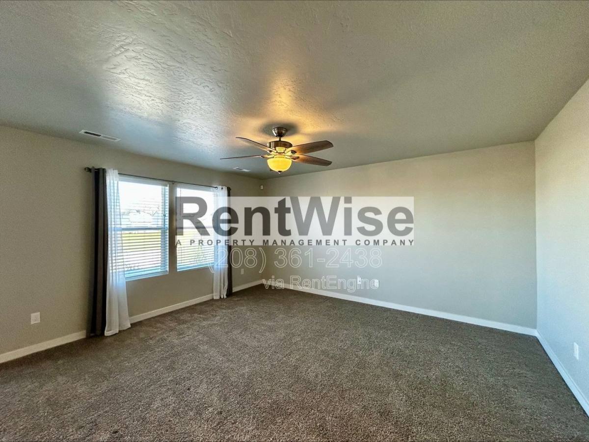 House for rent at 3474 W Remembrance Dr, Meridian, ID 83642