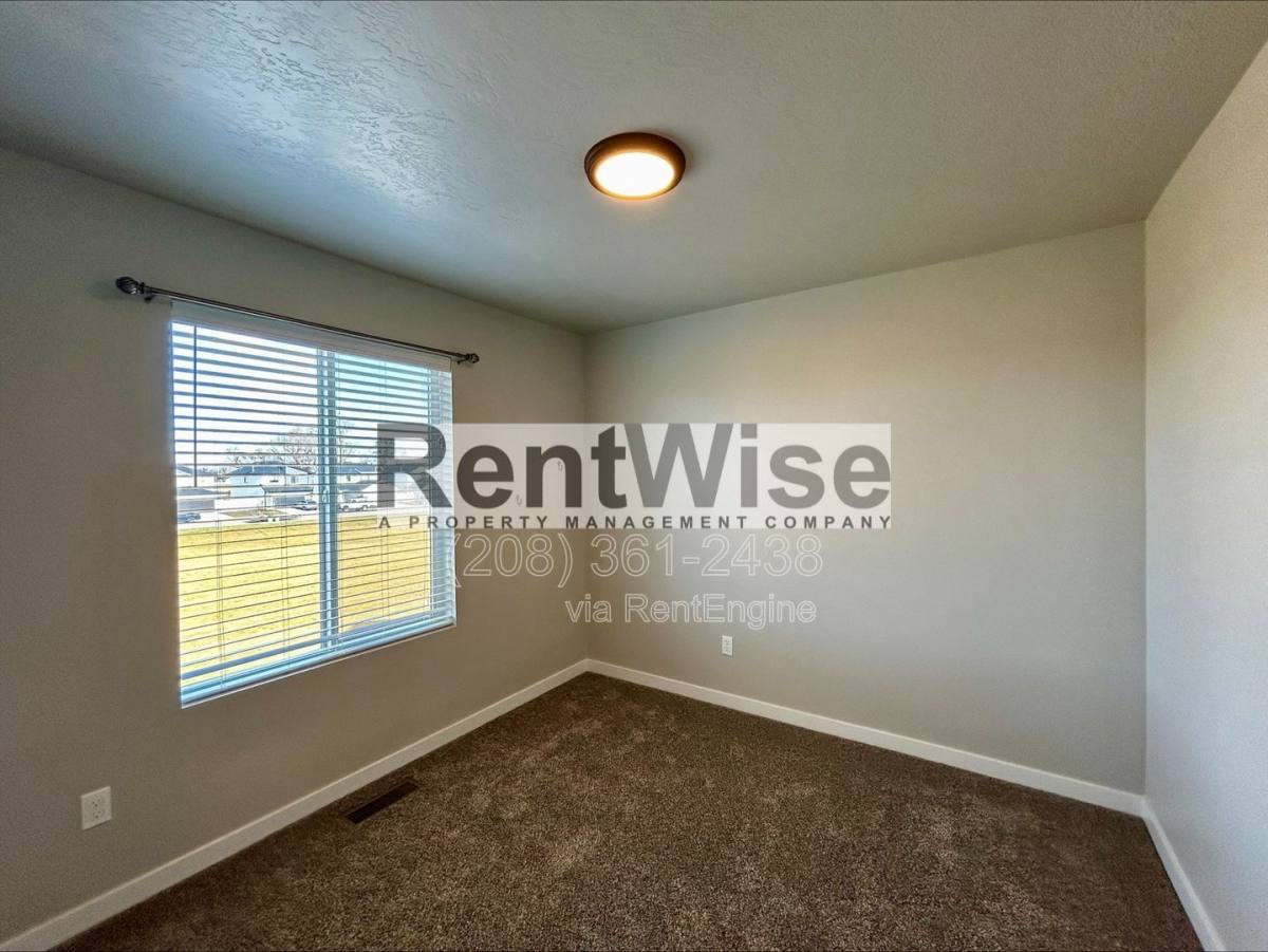 House for rent at 3474 W Remembrance Dr, Meridian, ID 83642