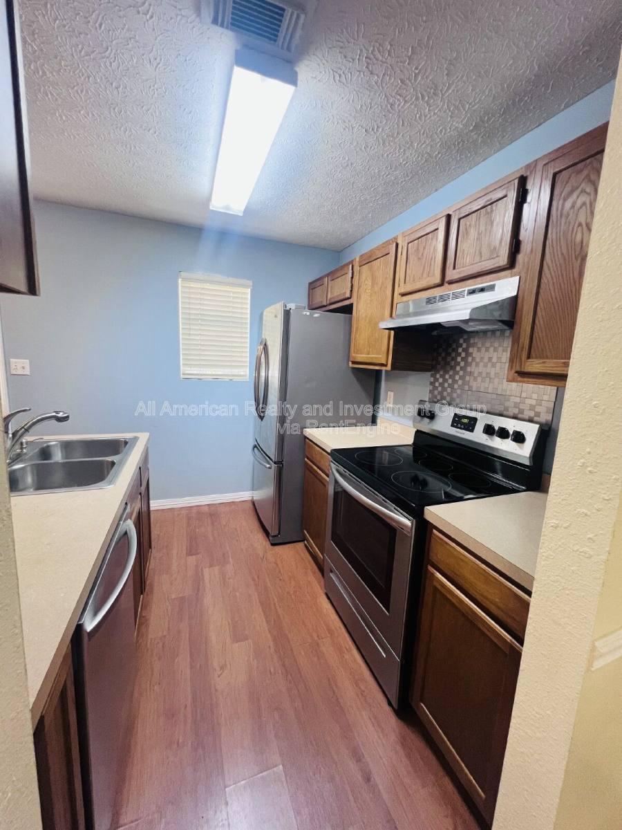 Townhouse for rent at 1815 Pointed Leaf Lane, Fort Walton Beach, FL 32547
