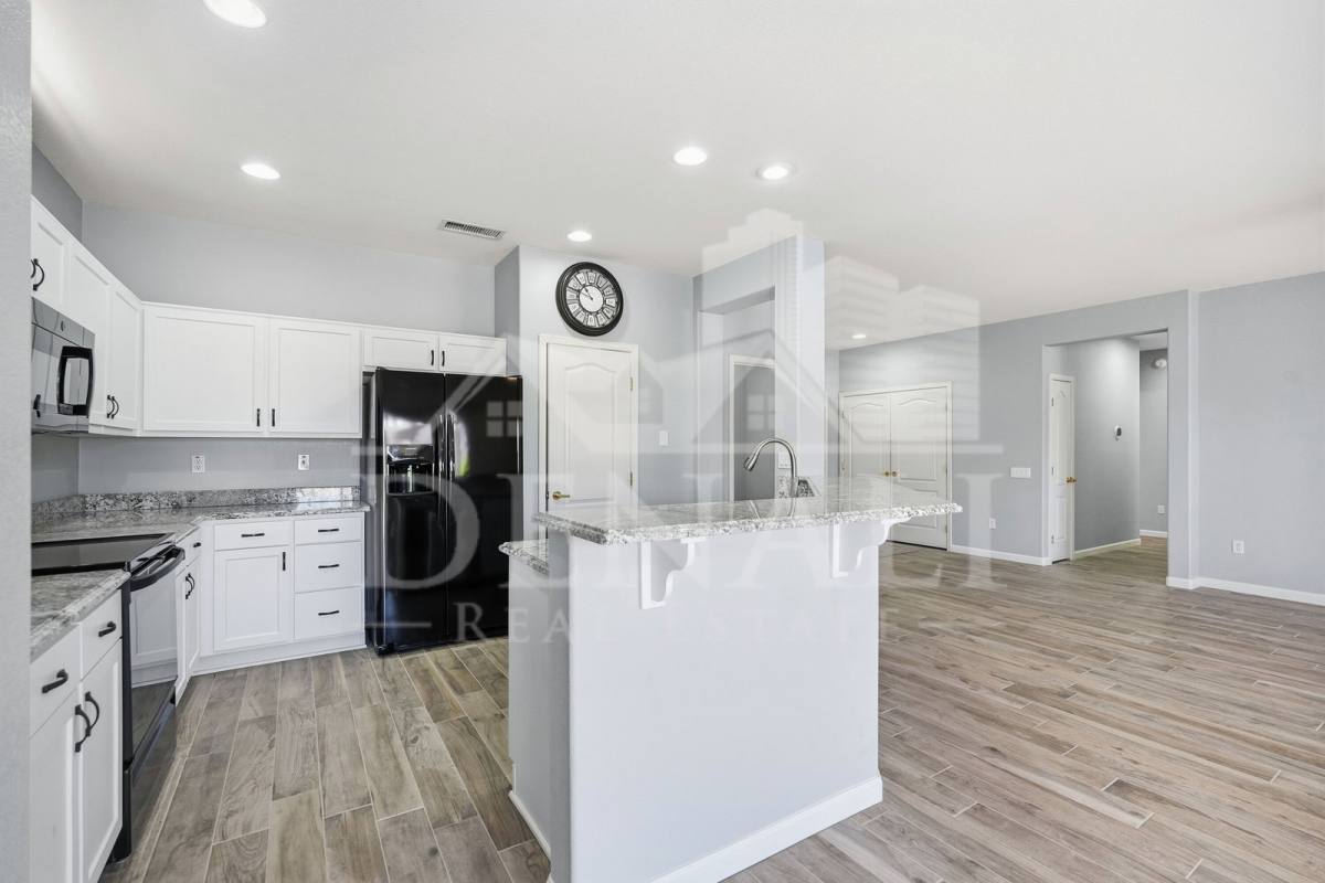 Apartment for rent at 16536 W Rock Springs Lane, Surprise, AZ 85374