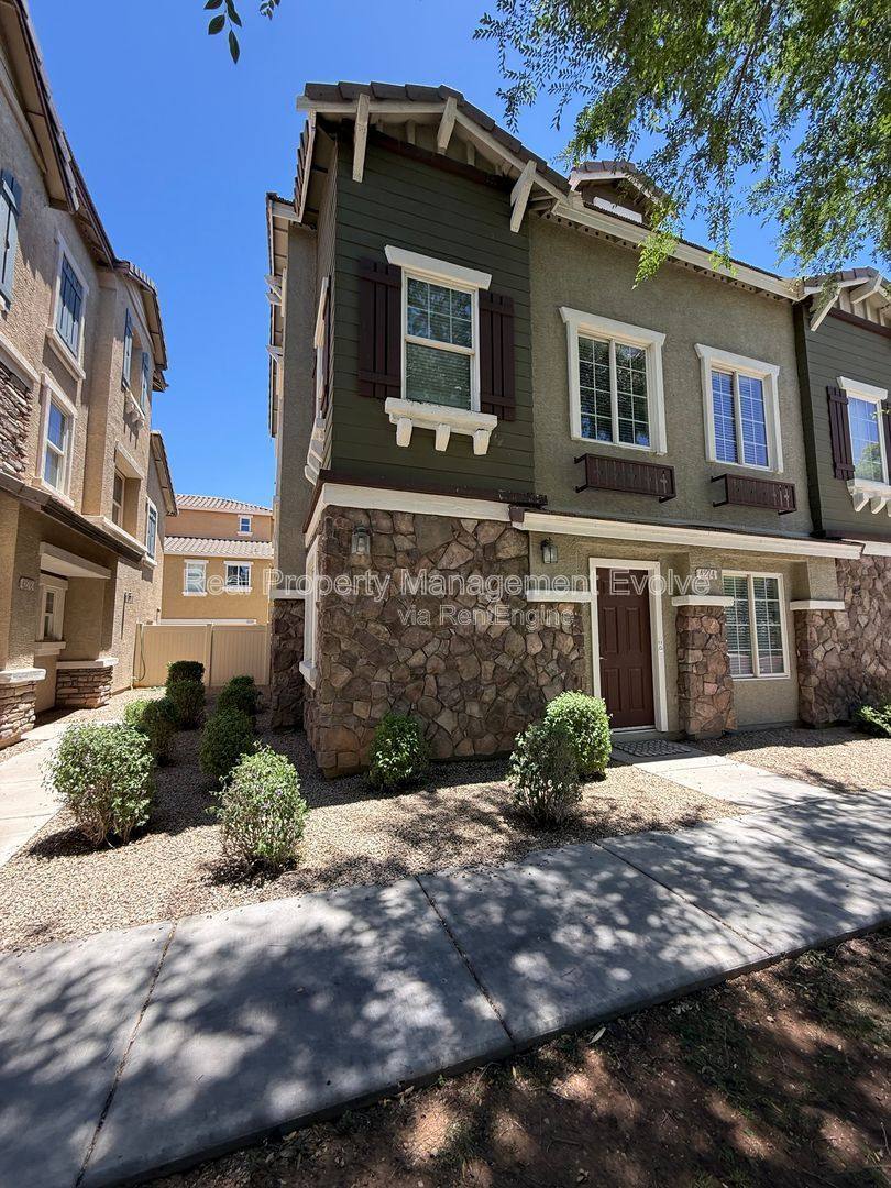 Condo for rent at 4274 E Jasper Dr, Gilbert, AZ 85296
