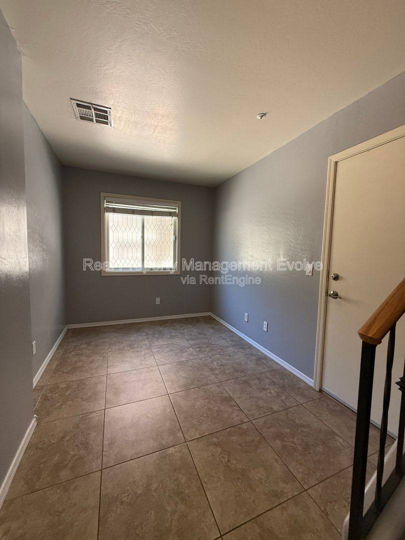 Condo for rent at 4274 E Jasper Dr, Gilbert, AZ 85296