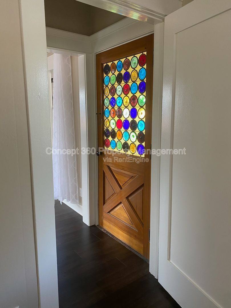 Apartment for rent at 1144 E Appleton St #2, Long Beach, CA 90802