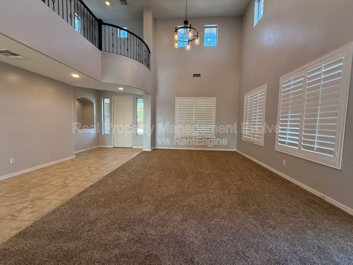 House for rent at 4287 S Kimberlee Dr, Chandler, AZ 85249