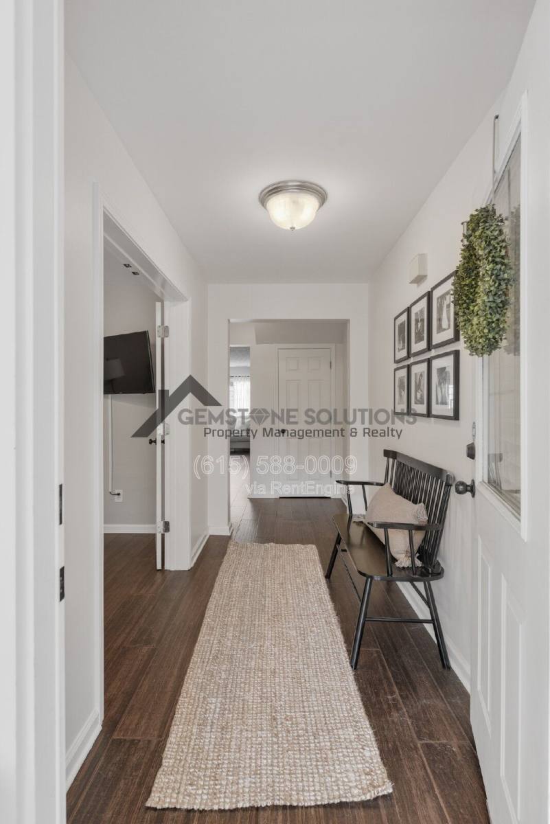 Townhouse for rent at 7111 Lenox Village Dr, Nashville, TN 37211