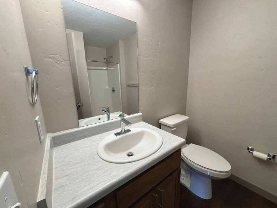 Apartment for rent at Sunset Landing, 224 Sunset Landing Lane, Caldwell, ID 83605