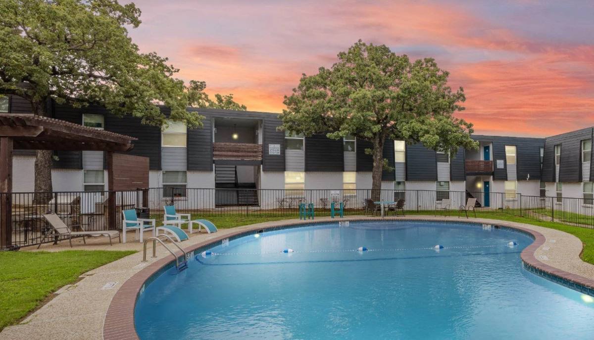 Apartment for rent at 531 Bedford Rd #135, Bedford, TX 76022