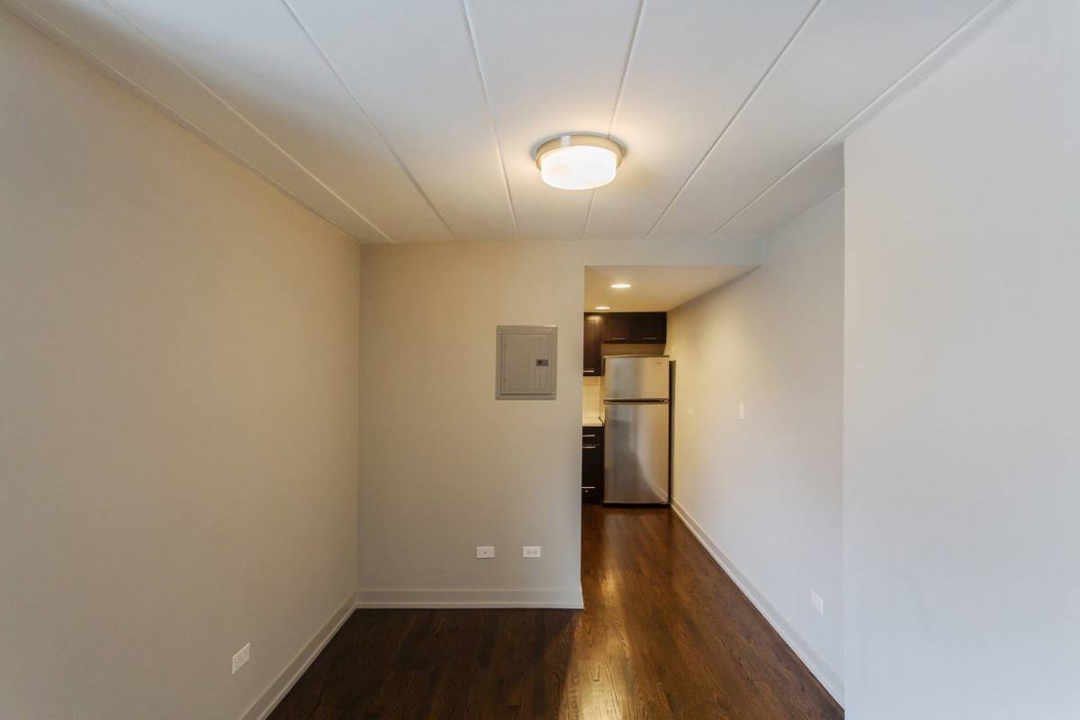 Apartment for rent at 6119 N Kenmore Ave, Chicago, IL 60660
