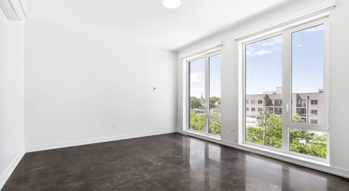Apartment for rent at 1135 W Winona St #B526, Chicago, IL 60640